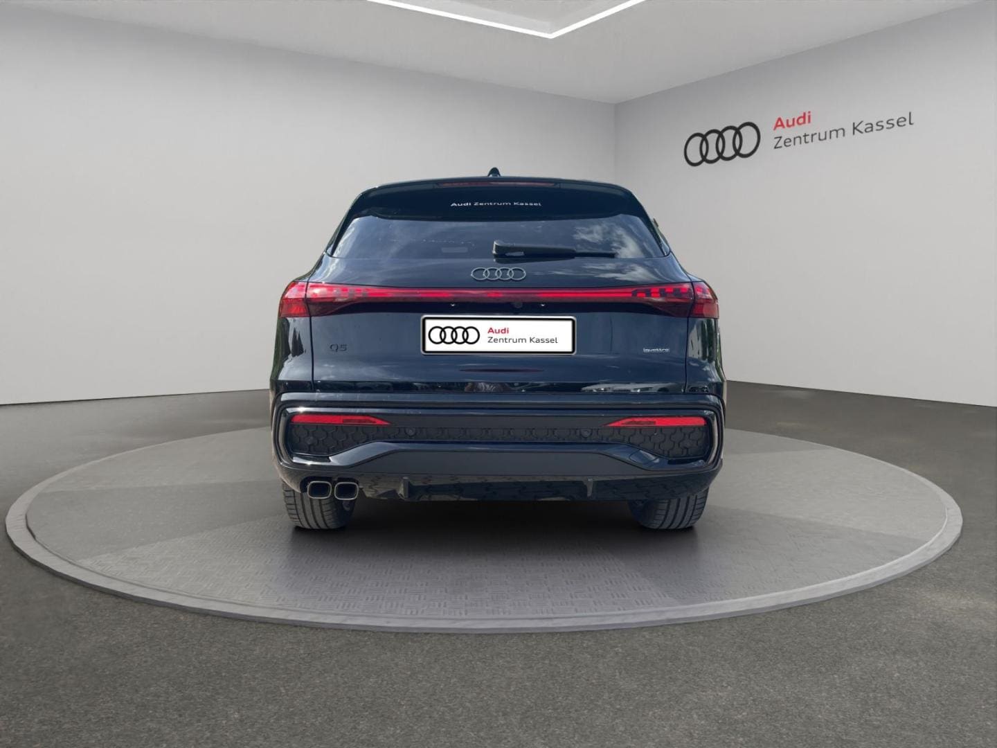 Bild über Audi Q5 SUV TDI quattro 150 kW S tronic - für weitere Informationen kontaktieren Sie den Audi Partner