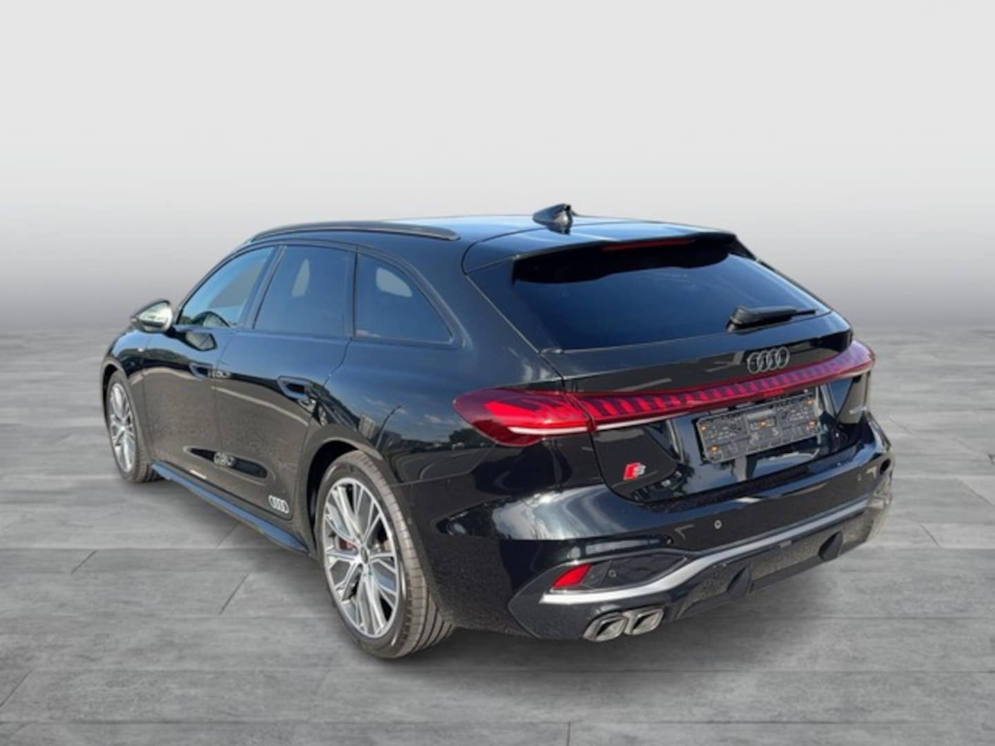 Bild über Audi A5 Avant TDI quattro 150 kW S tronic - für weitere Informationen kontaktieren Sie den Audi Partner