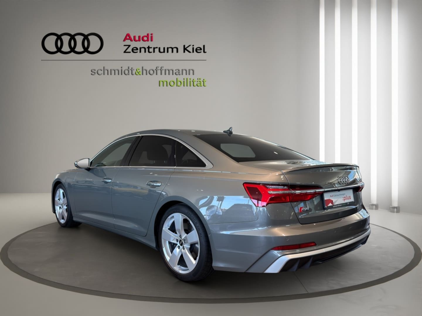 Bild über Audi S6 Limousine TDI quattro tiptronic - für weitere Informationen kontaktieren Sie den Audi Partner