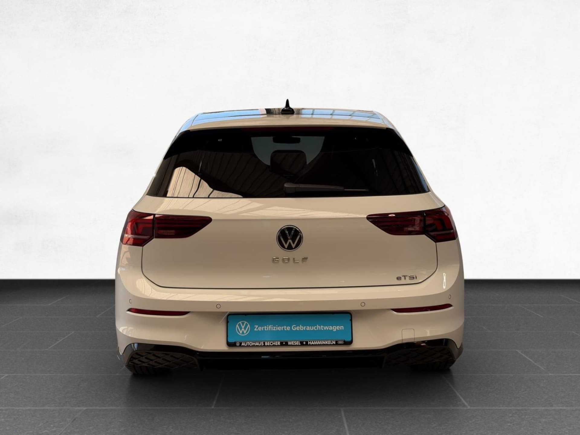 Volkswagen Golf R-Line