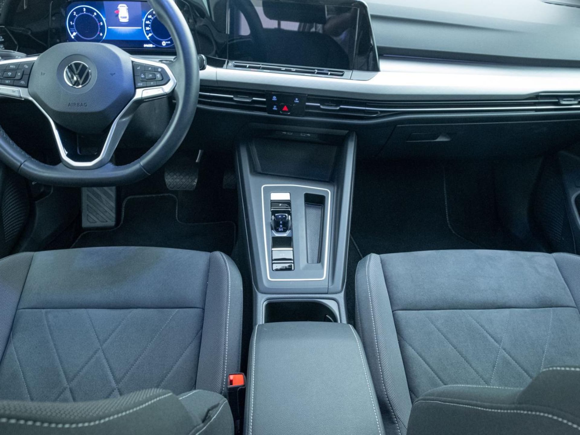Volkswagen Golf Variant Life
