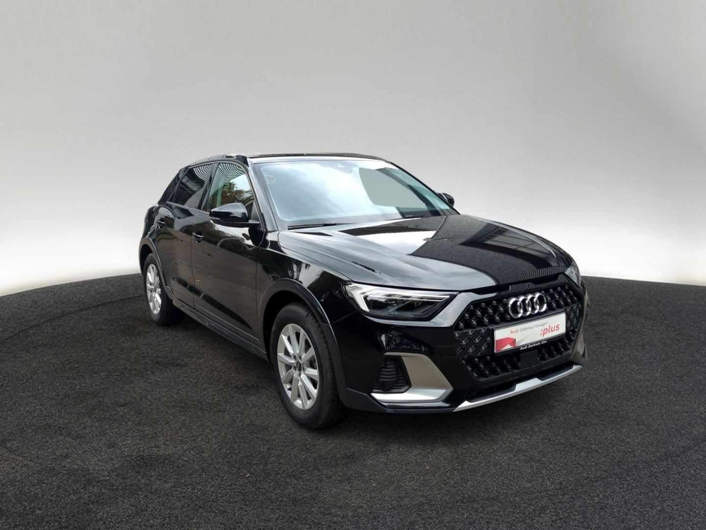 Bild über Audi A1 allstreet 30 TFSI Schaltgetriebe - für weitere Informationen kontaktieren Sie den Audi Partner