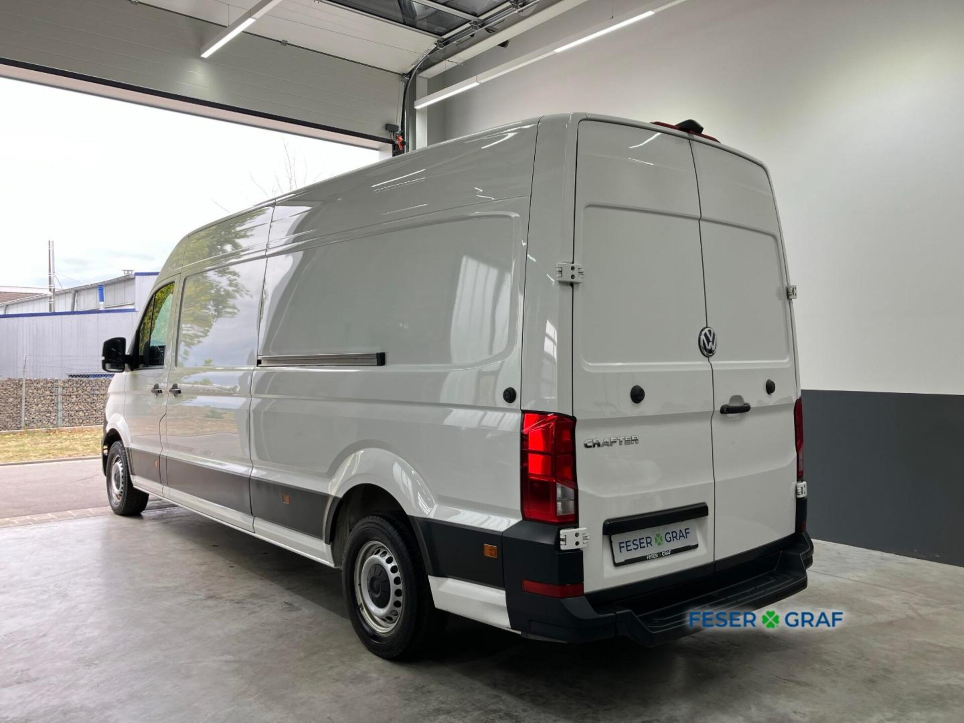 Volkswagen Crafter Kasten langer Radstand