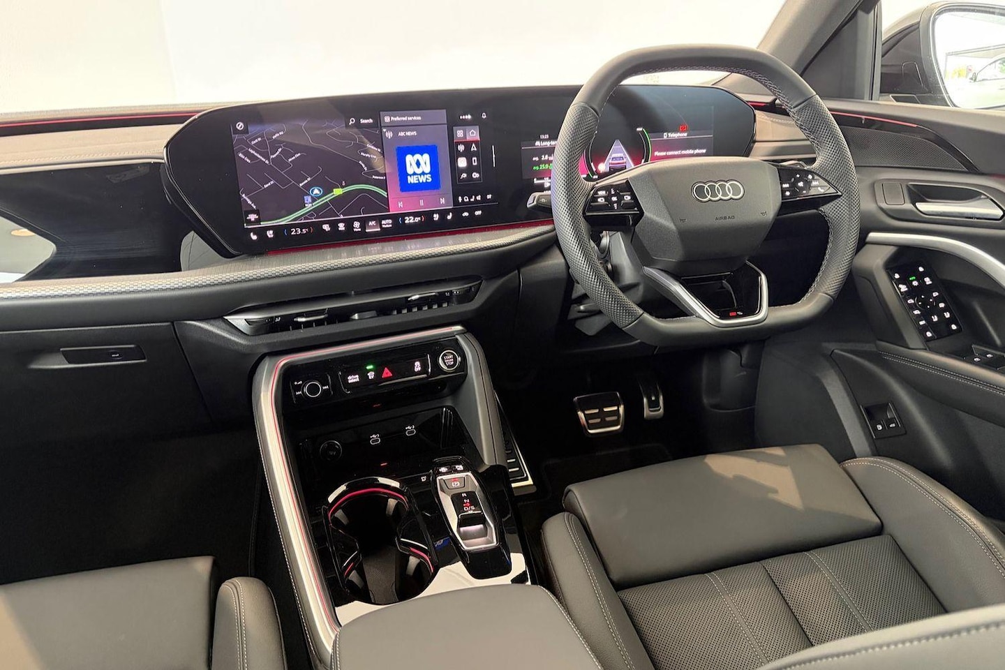 Image about Audi Q5 SUV e-hybrid quattro S tronic