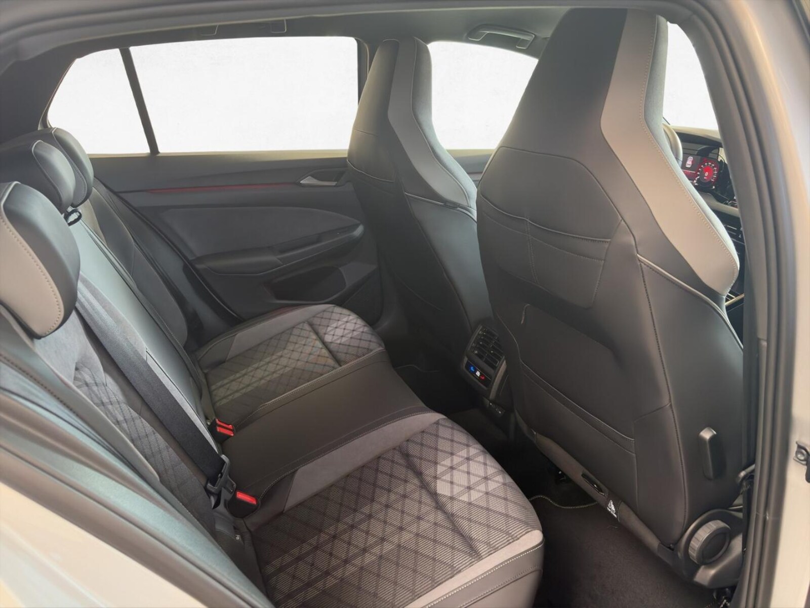 Volkswagen Golf – Bild 9