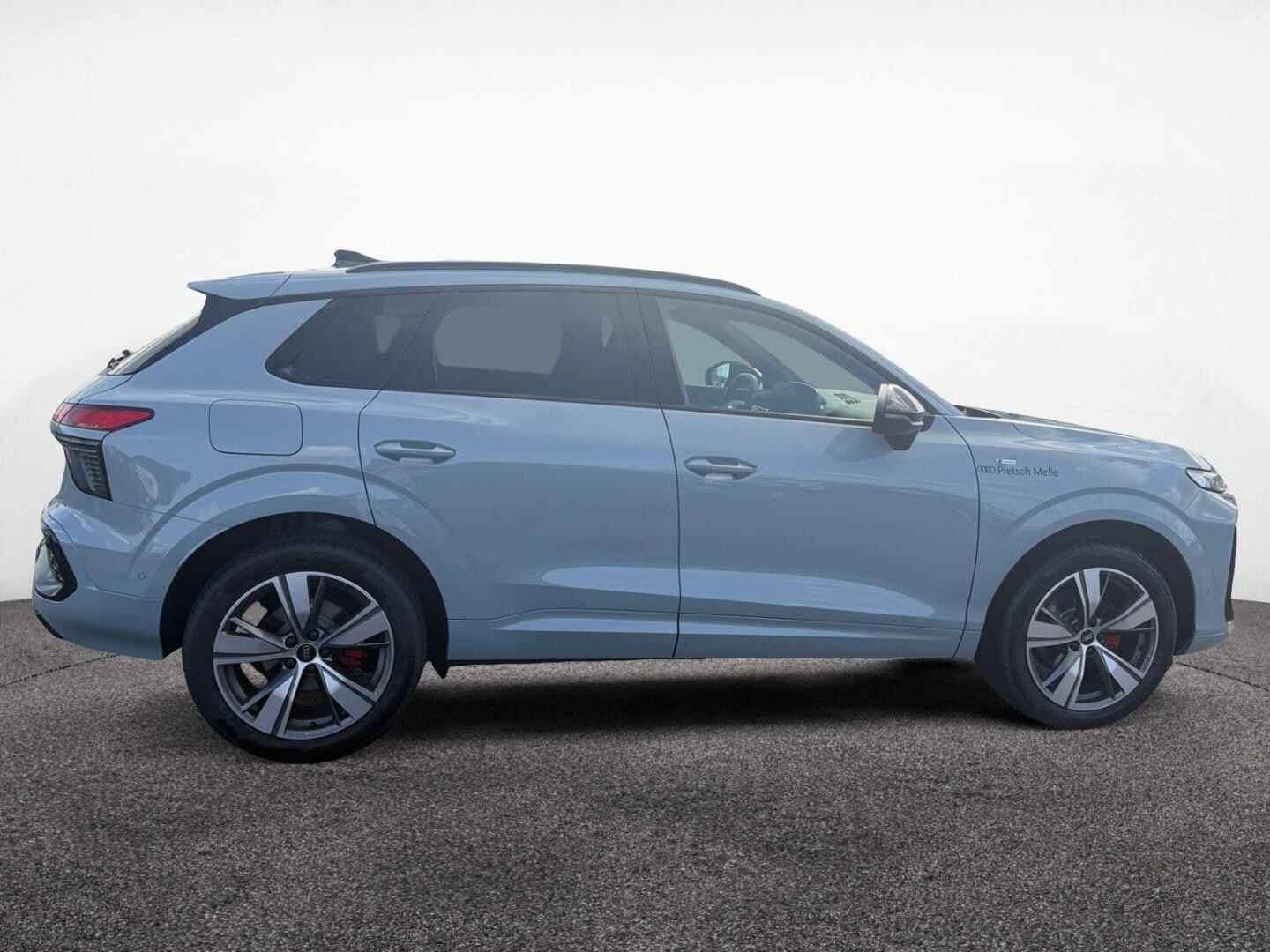 Bild über Audi Q3 SUV TFSI 110 kW S tronic - für weitere Informationen kontaktieren Sie den Audi Partner