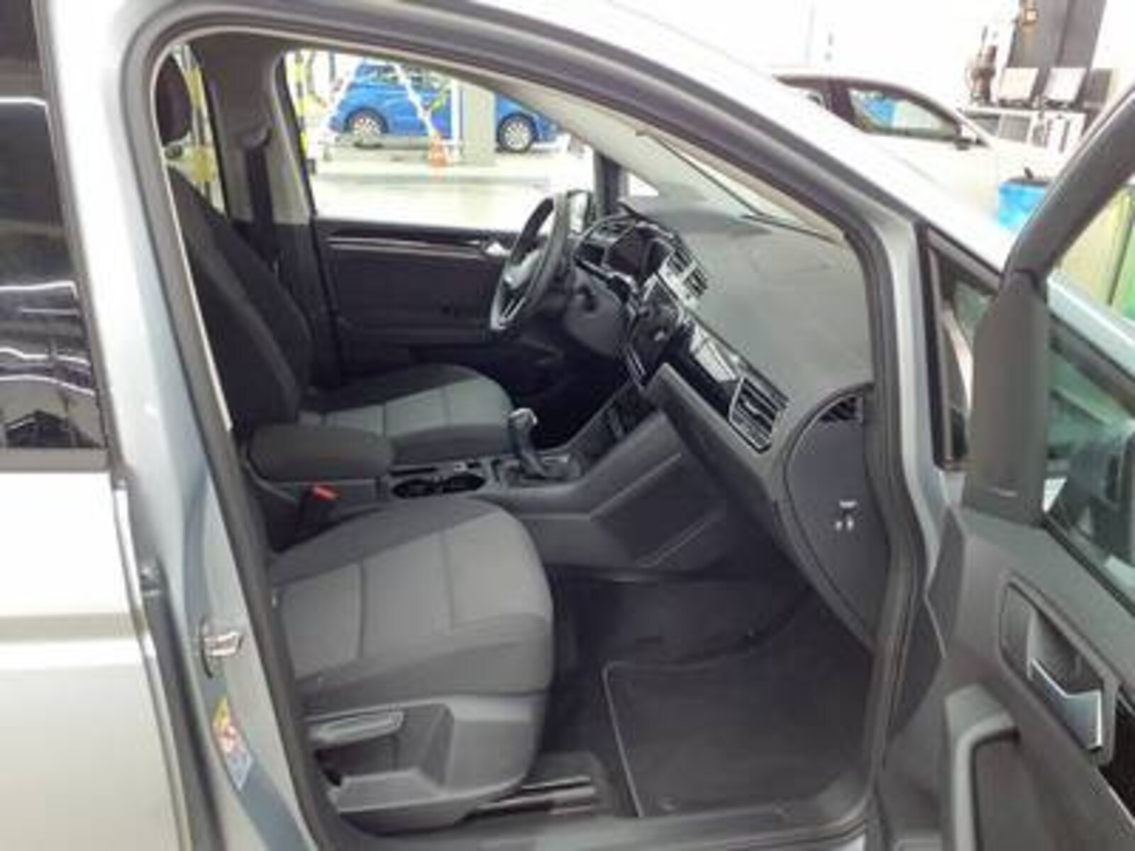 Volkswagen Touran – Bild 8