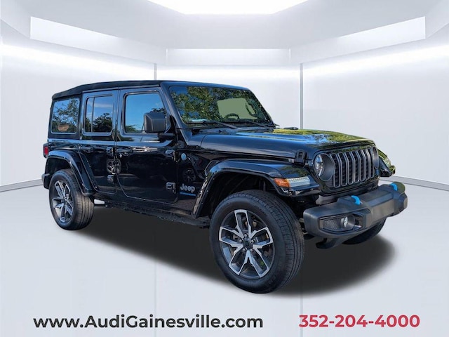 Photo of 2024 Jeep Wrangler