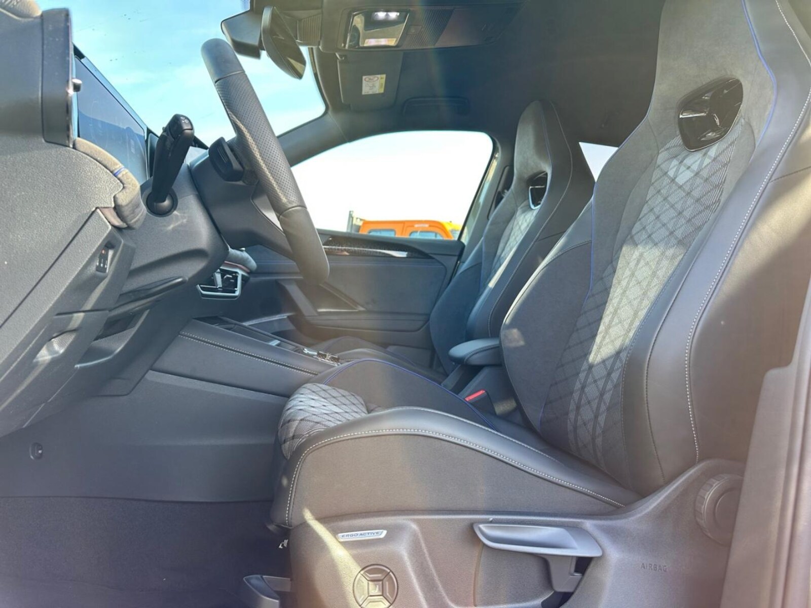 Volkswagen Tiguan – Bild 14