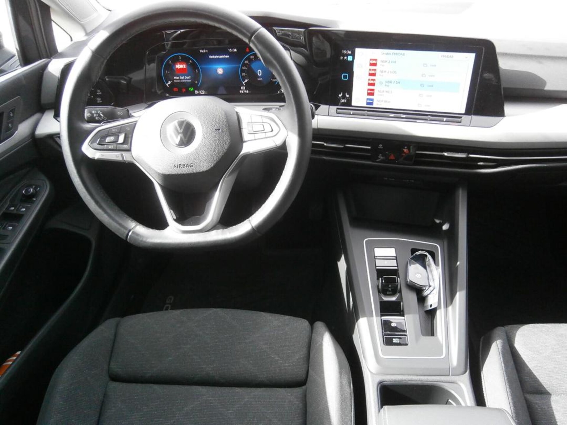 Volkswagen Golf Variant Life