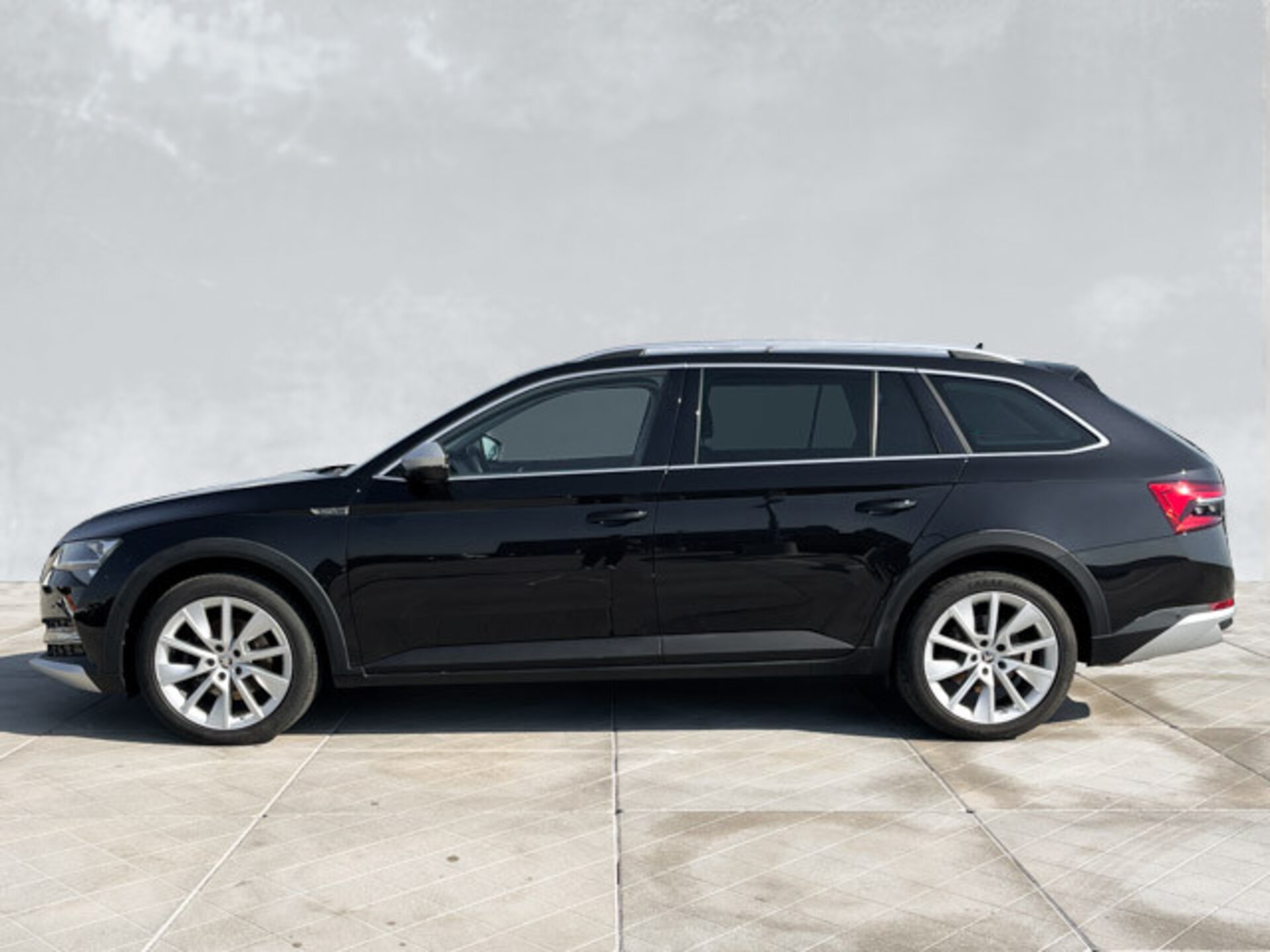 Skoda Superb Combi Scout