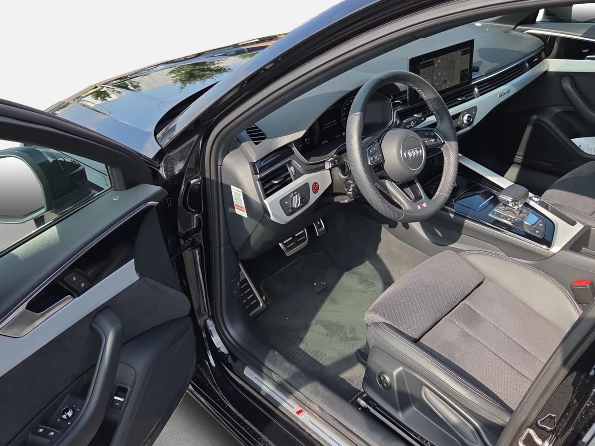 Audi A4 Avant S line