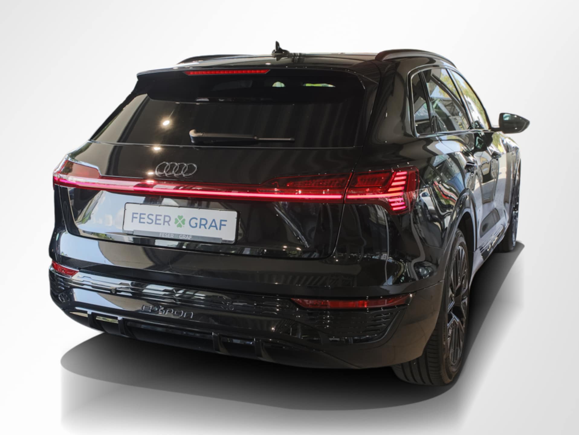 Audi Q8 e-tron S line