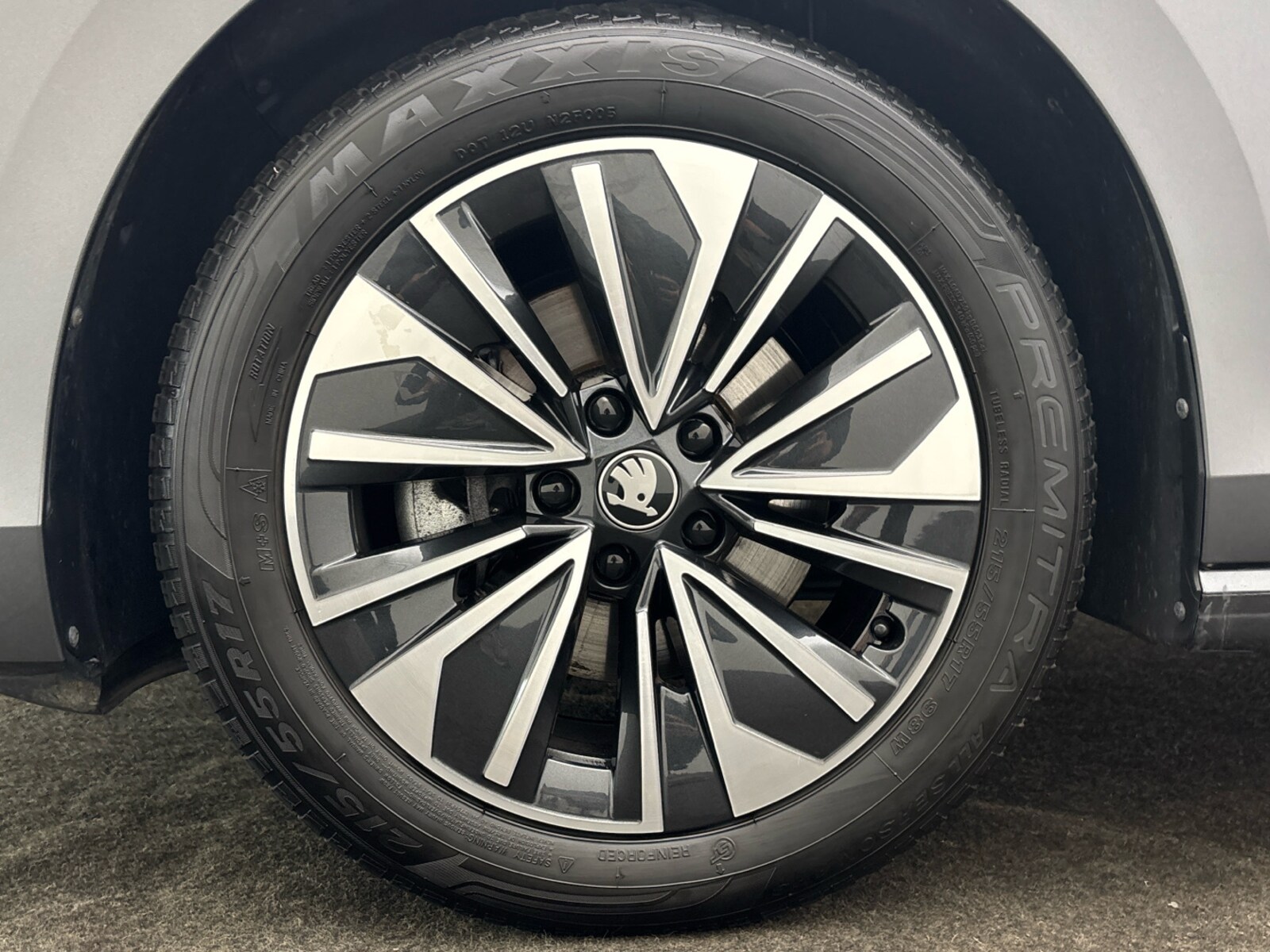 Škoda Superb Combi – Bild 7