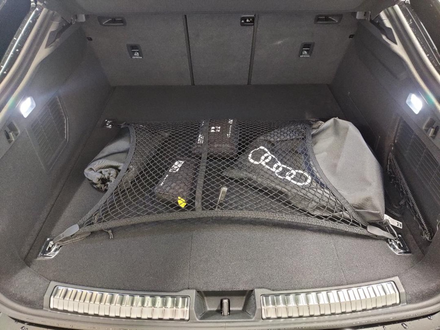 Bild über Audi RS 5 Limousine TFSI quattro 470 kW tiptronic - für weitere Informationen kontaktieren Sie den Audi Partner