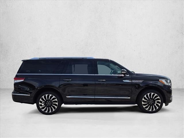 2022 Lincoln Navigator