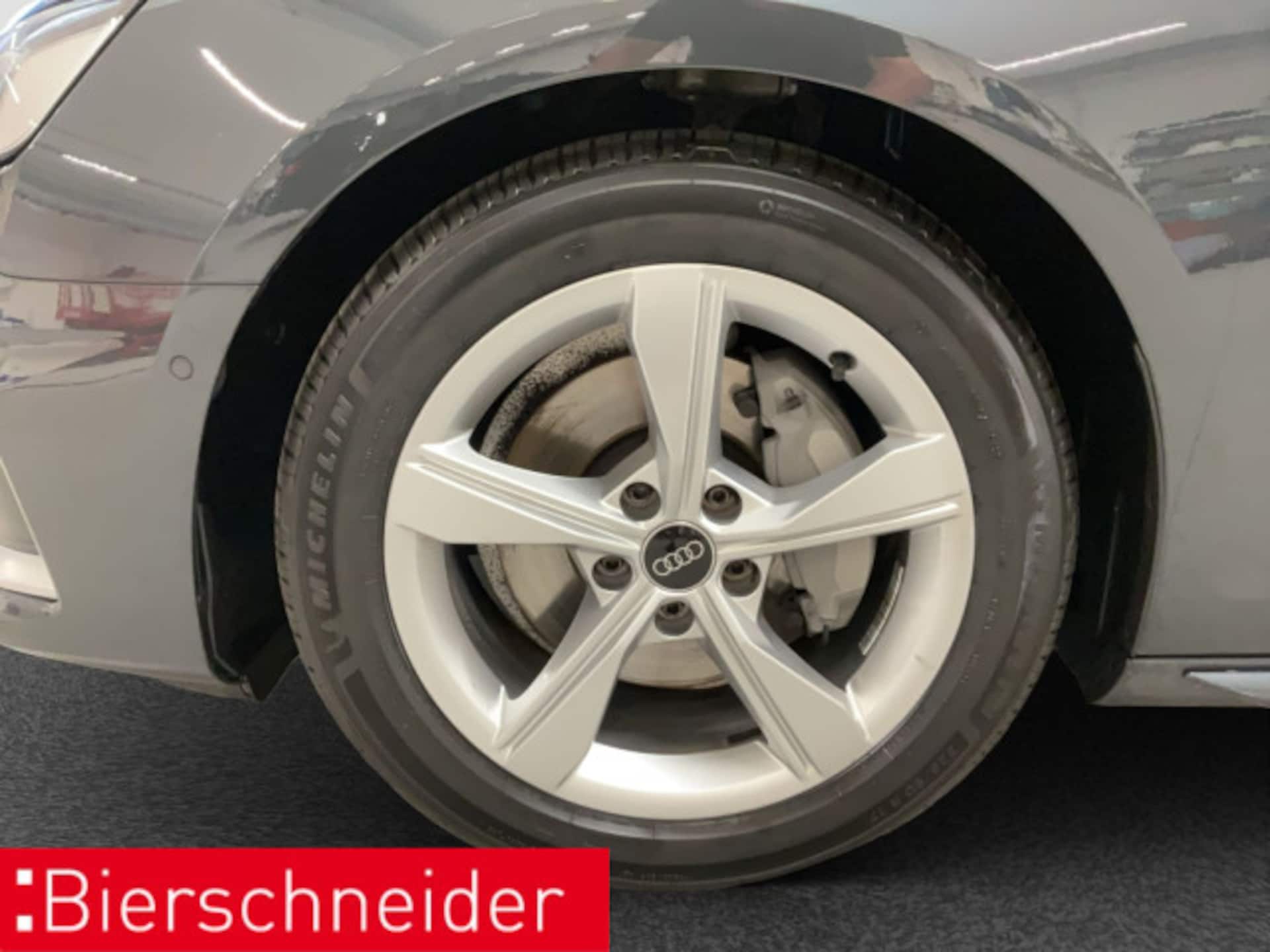 Audi A4 Avant Advanced