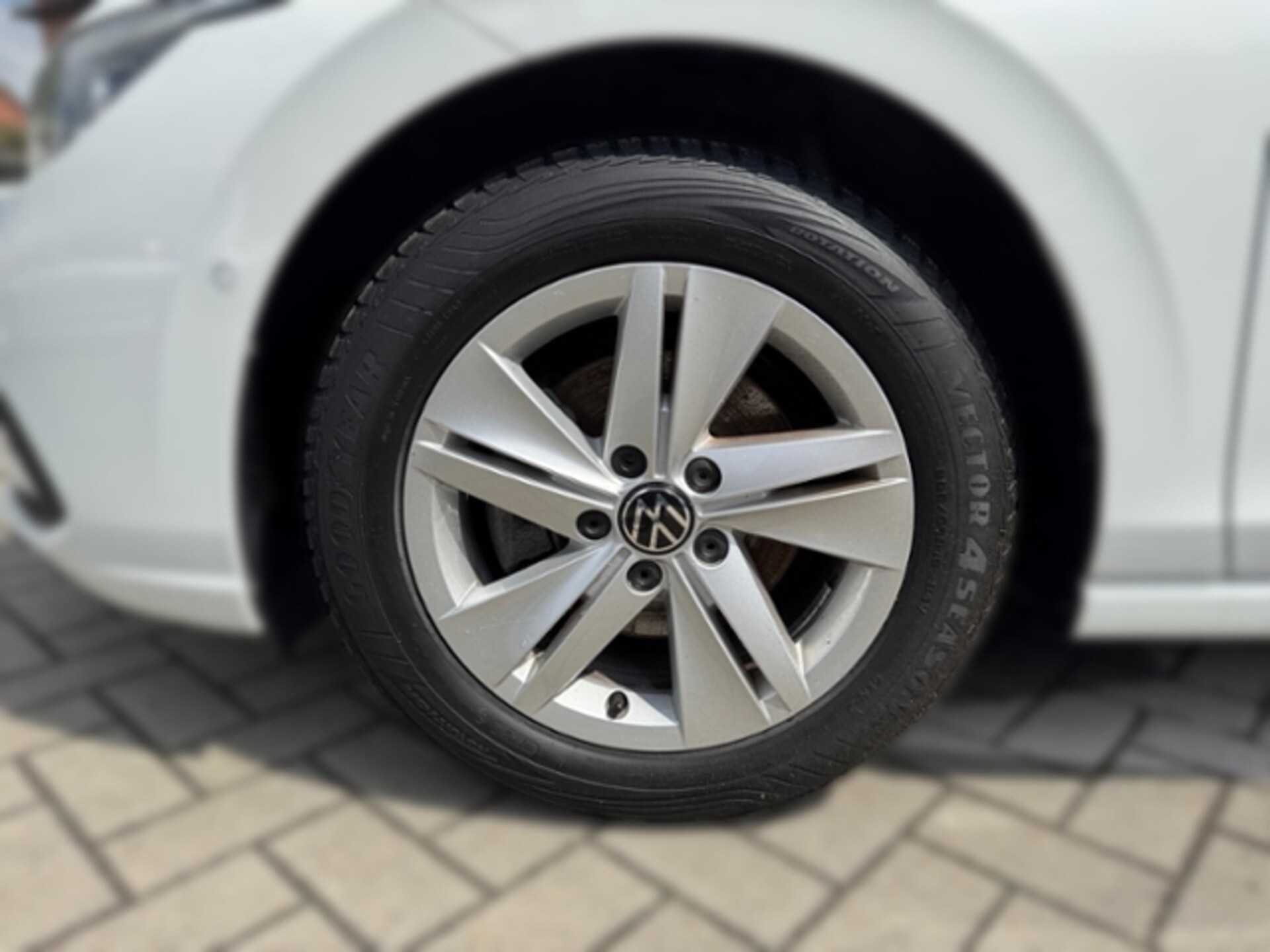 Volkswagen Golf Life