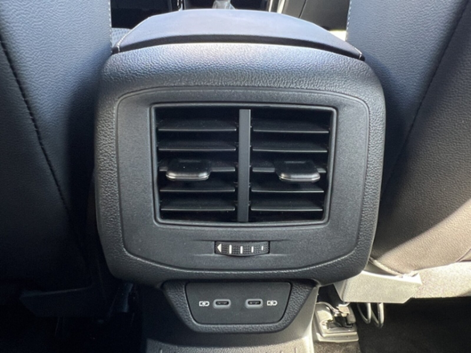 Volkswagen T-Roc Cabriolet – Bild 18