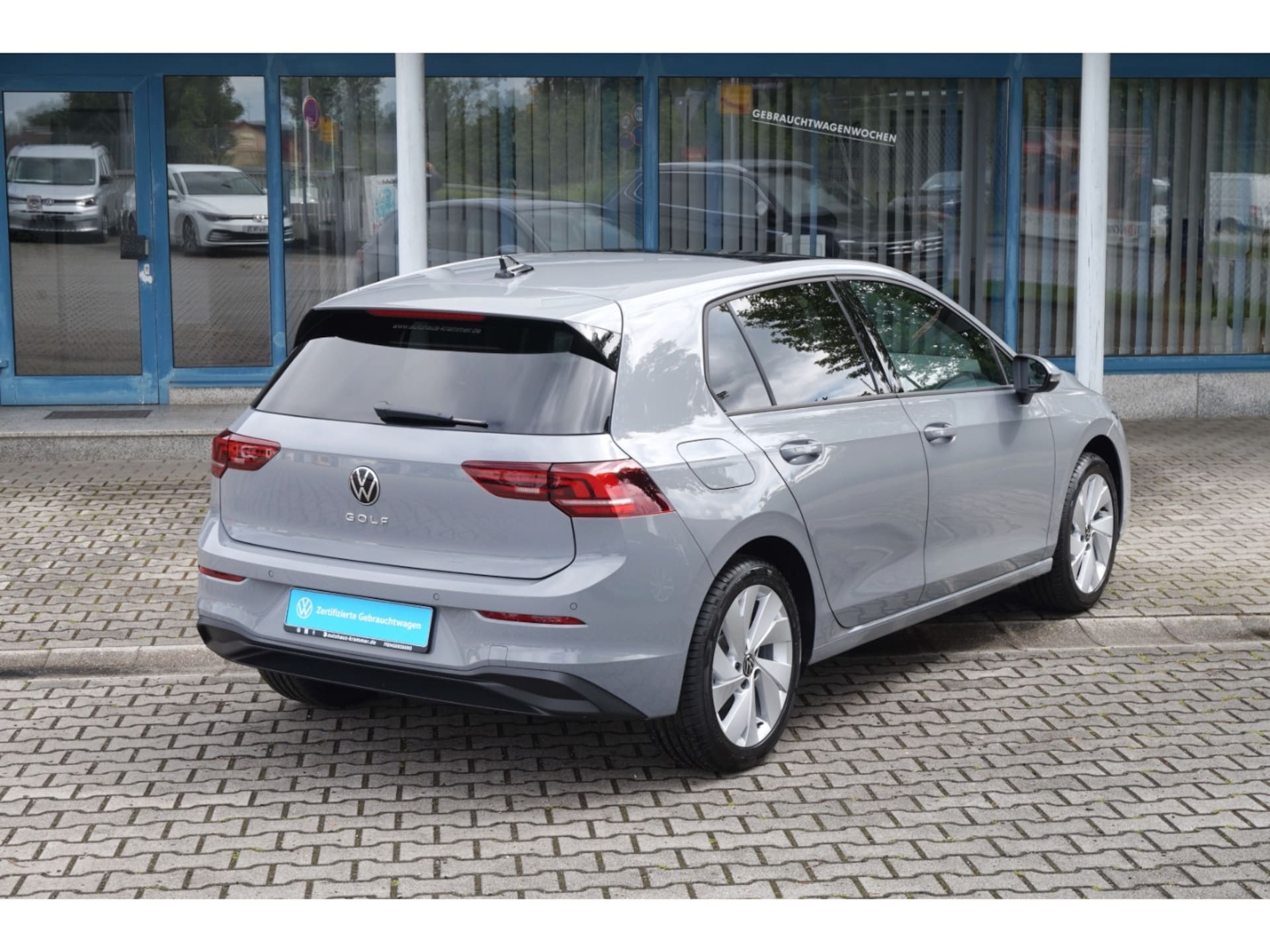 Volkswagen Golf Life
