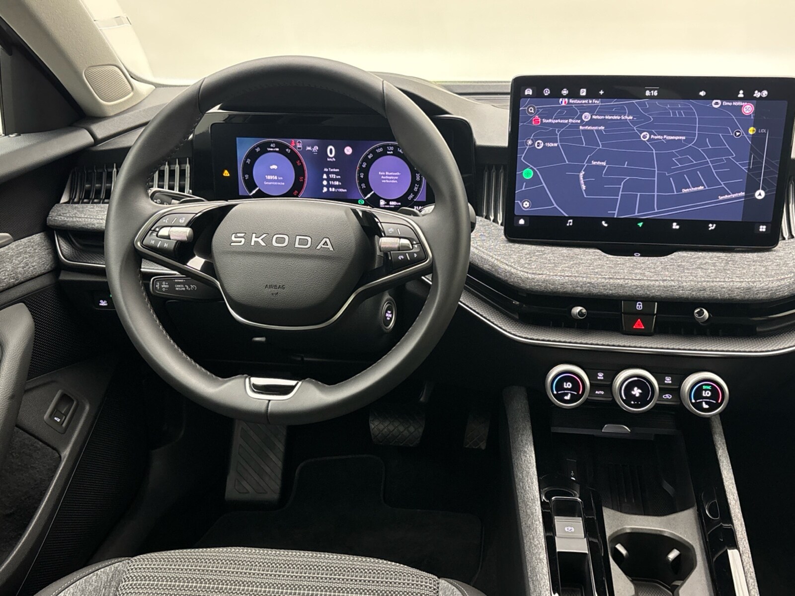 Škoda Superb Combi – Bild 8