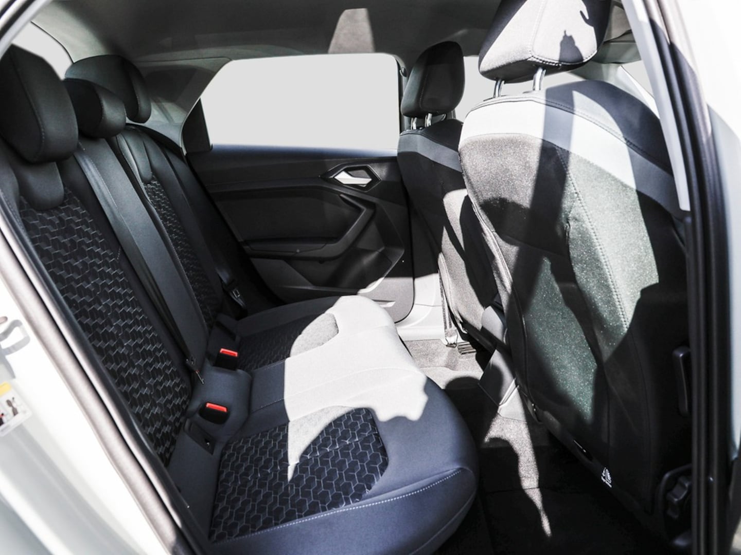 Bild über Audi A1 Sportback advanced 30 TFSI Schaltgetriebe - für weitere Informationen kontaktieren Sie den Audi Partner