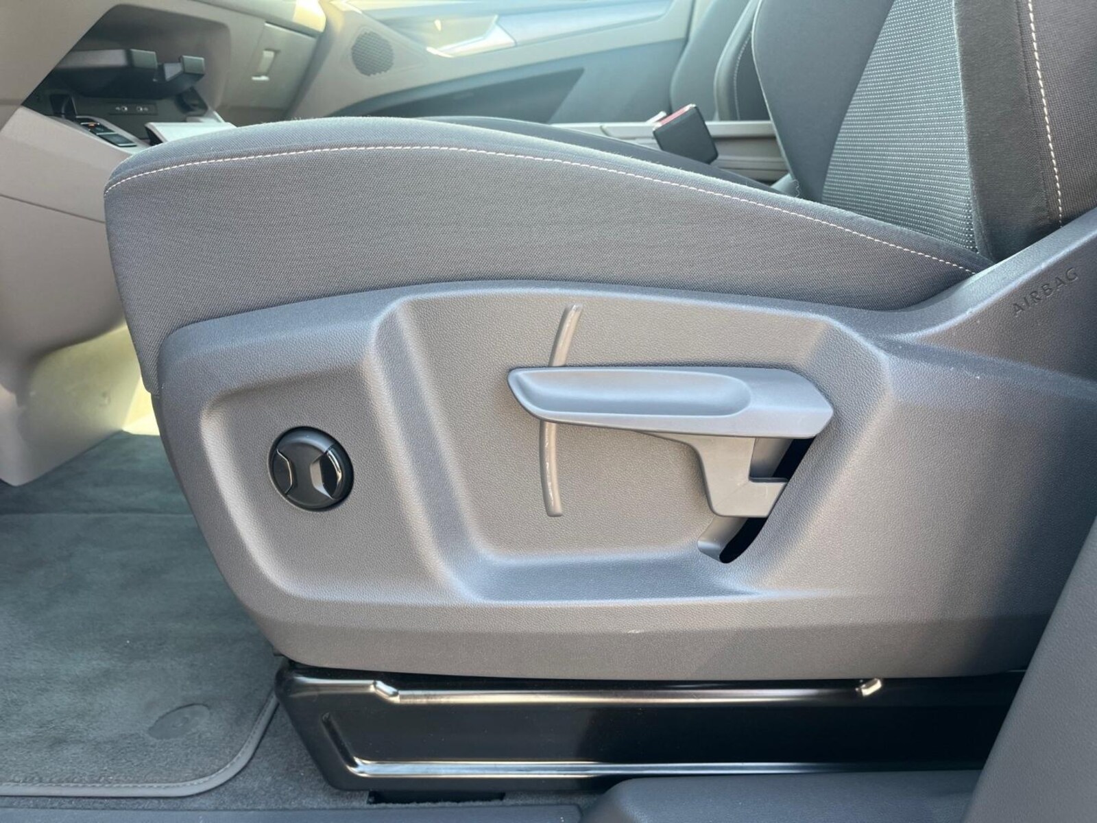 Volkswagen Multivan Langversion – Bild 10