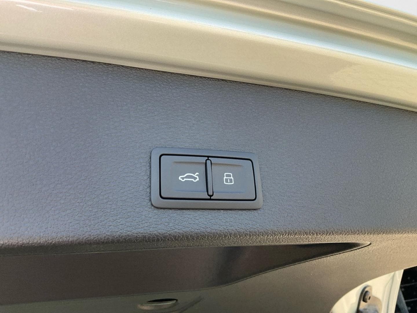 Bild über Audi Q2 advanced 35 TDI quattro S tronic - für weitere Informationen kontaktieren Sie den Audi Partner