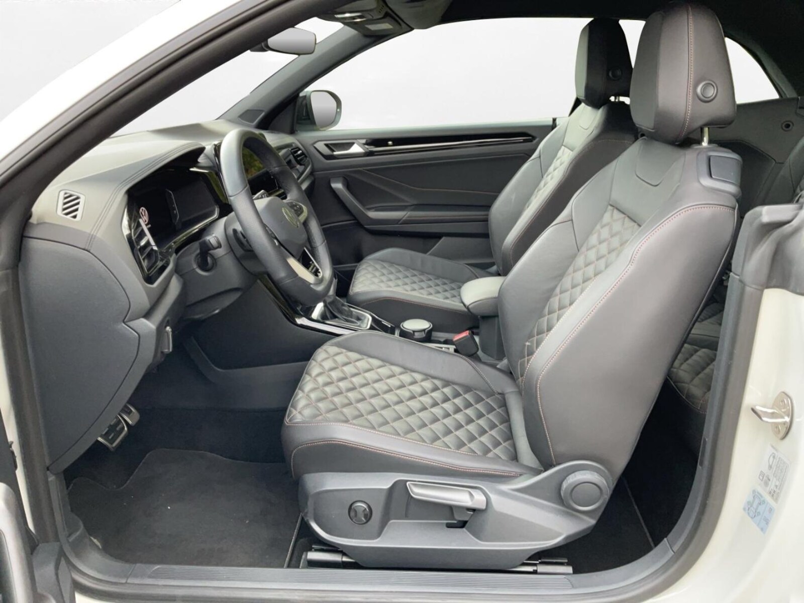 Volkswagen T-Roc Cabriolet – Bild 8