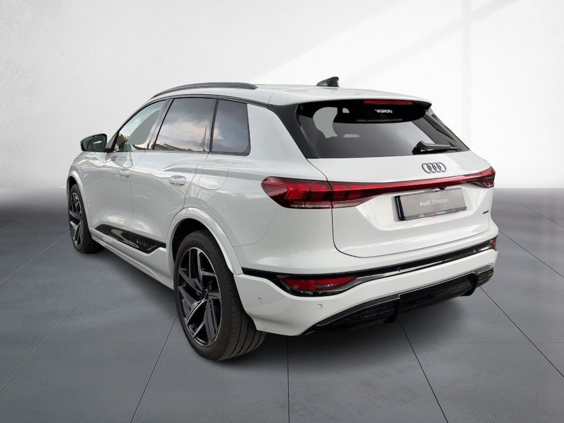 Audi Q6 SUV e-tron
