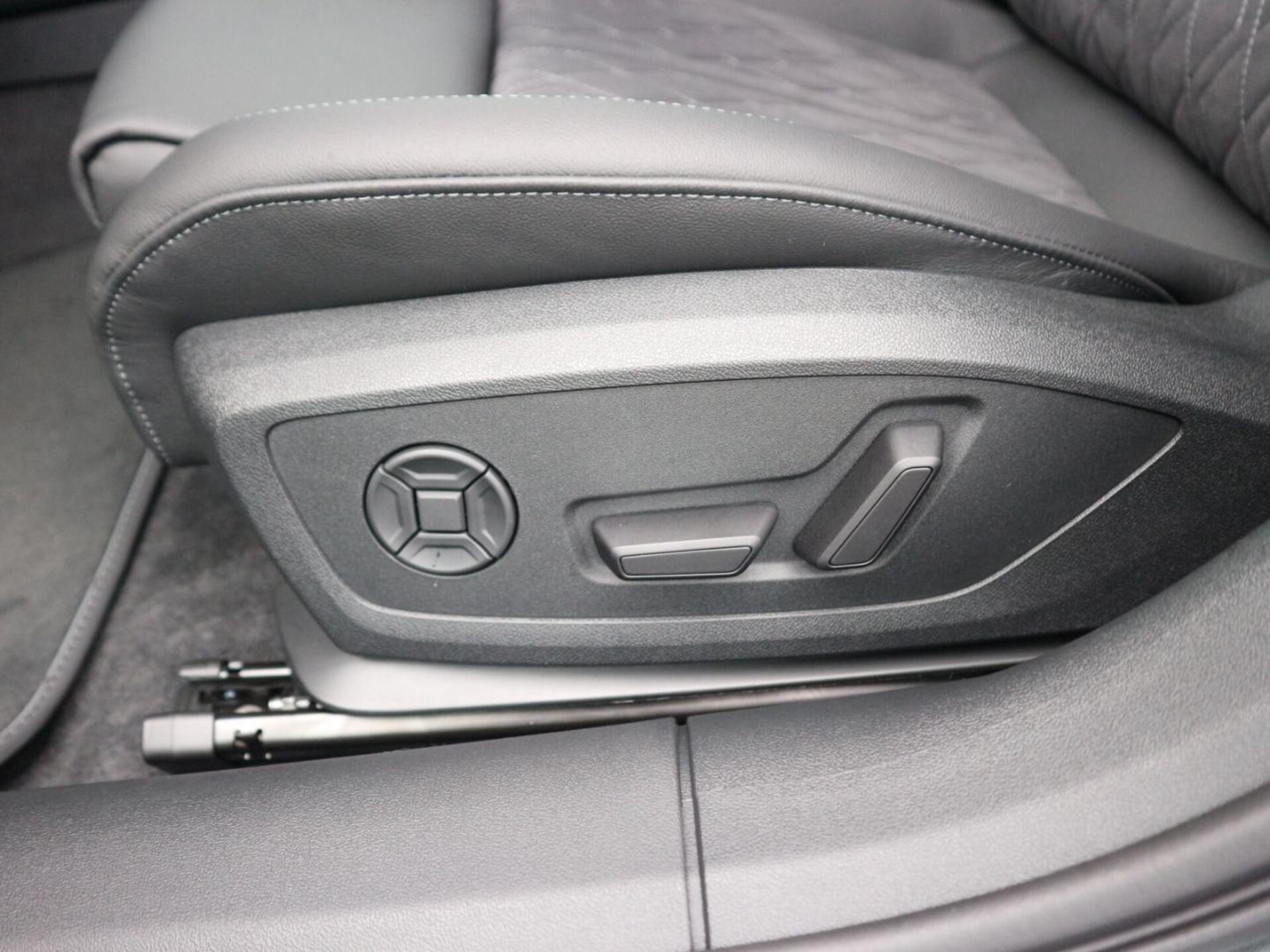 Audi A5 Avant e-hybrid
