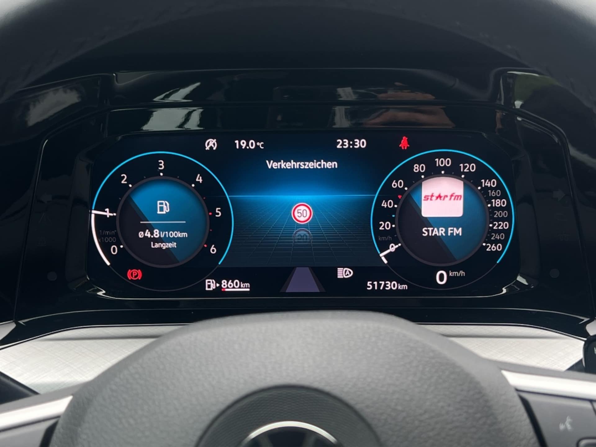Volkswagen Golf Life