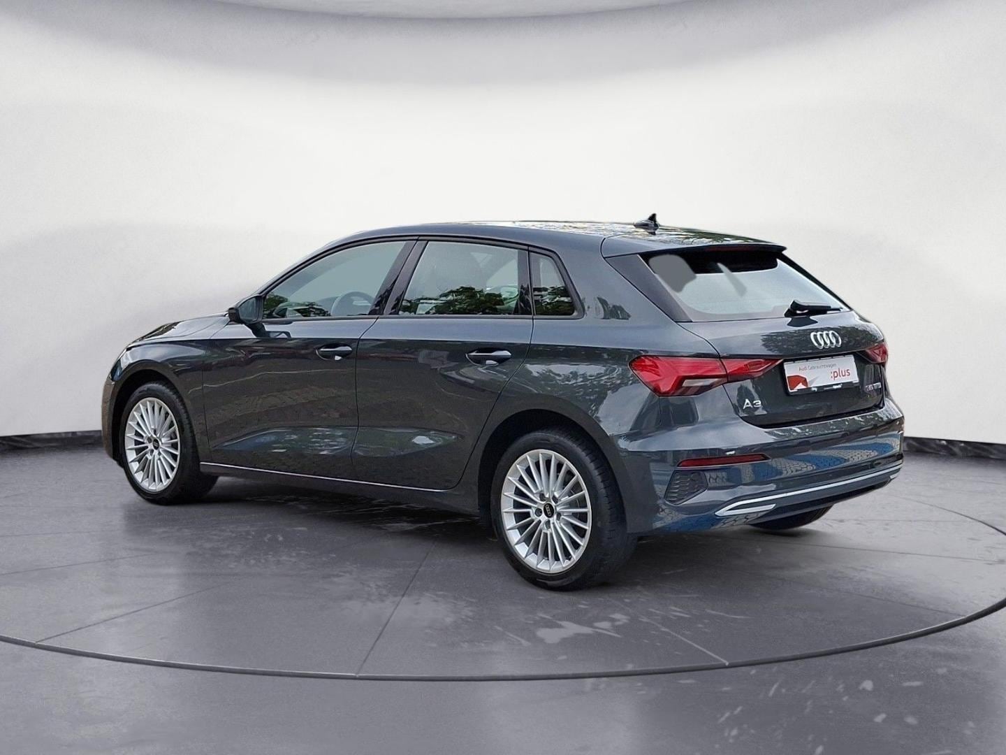 Bild über Audi A3 Sportback advanced 35 TFSI Schaltgetriebe - für weitere Informationen kontaktieren Sie den Audi Partner