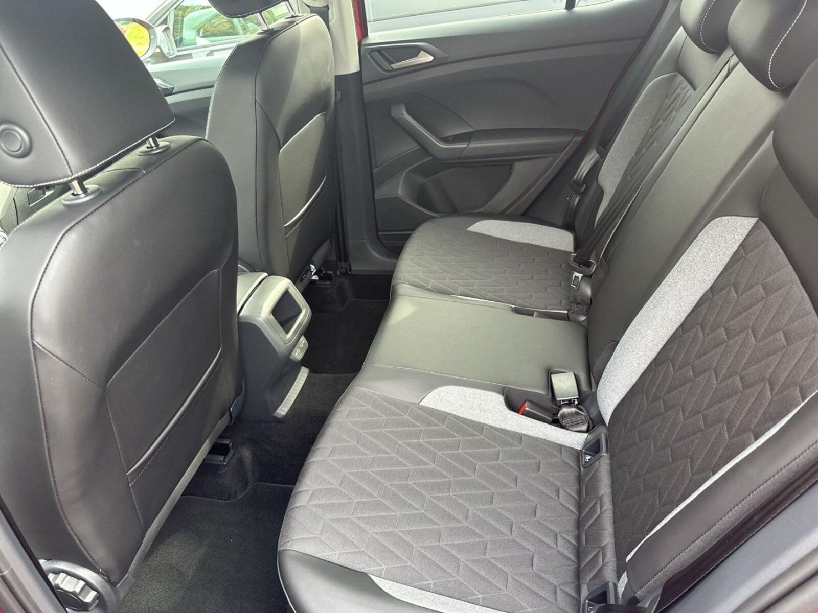 Volkswagen T-Cross – Bild 9