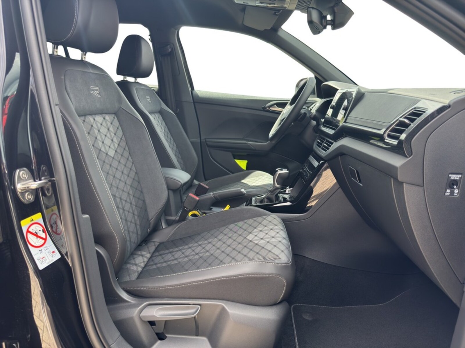 Volkswagen T-Cross – Bild 10