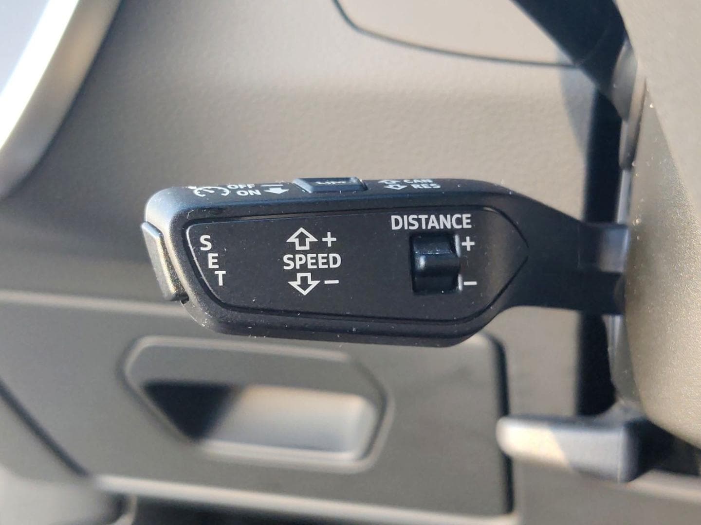 Bild über Audi A6 Avant TFSI e advanced 50 TFSI e quattro S tronic - für weitere Informationen kontaktieren Sie den Audi Partner