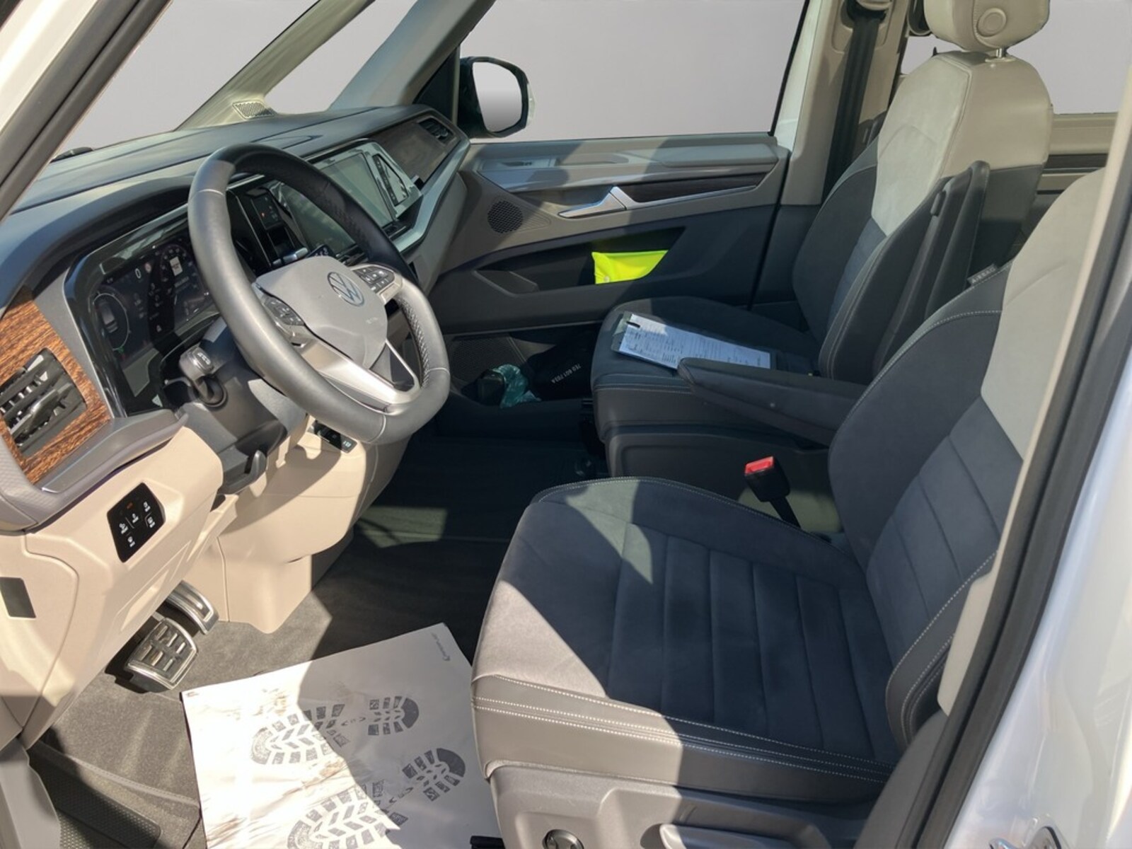 Volkswagen Multivan Langversion – Bild 11