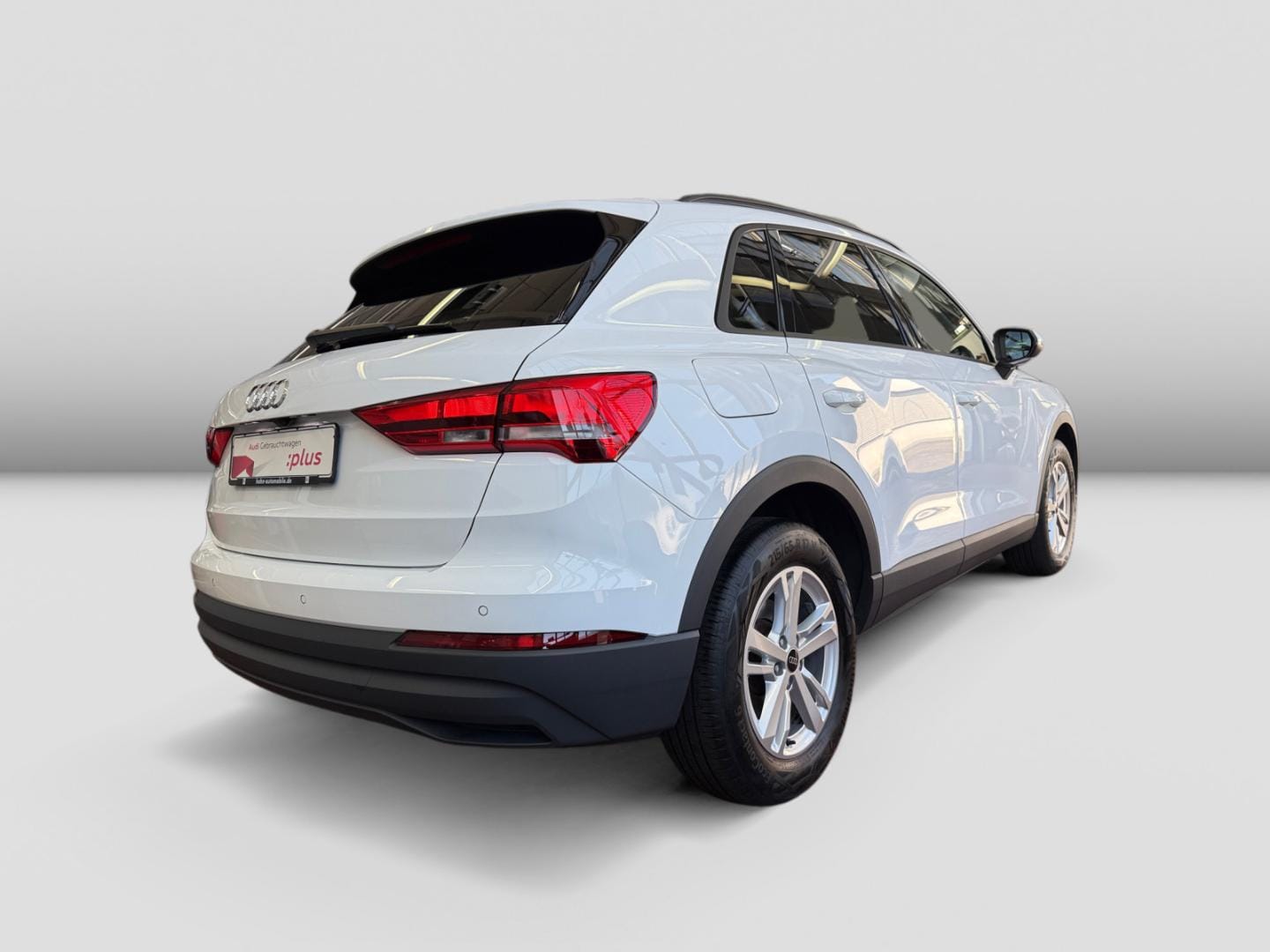 Bild über Audi Q3 35 TDI S tronic - für weitere Informationen kontaktieren Sie den Audi Partner