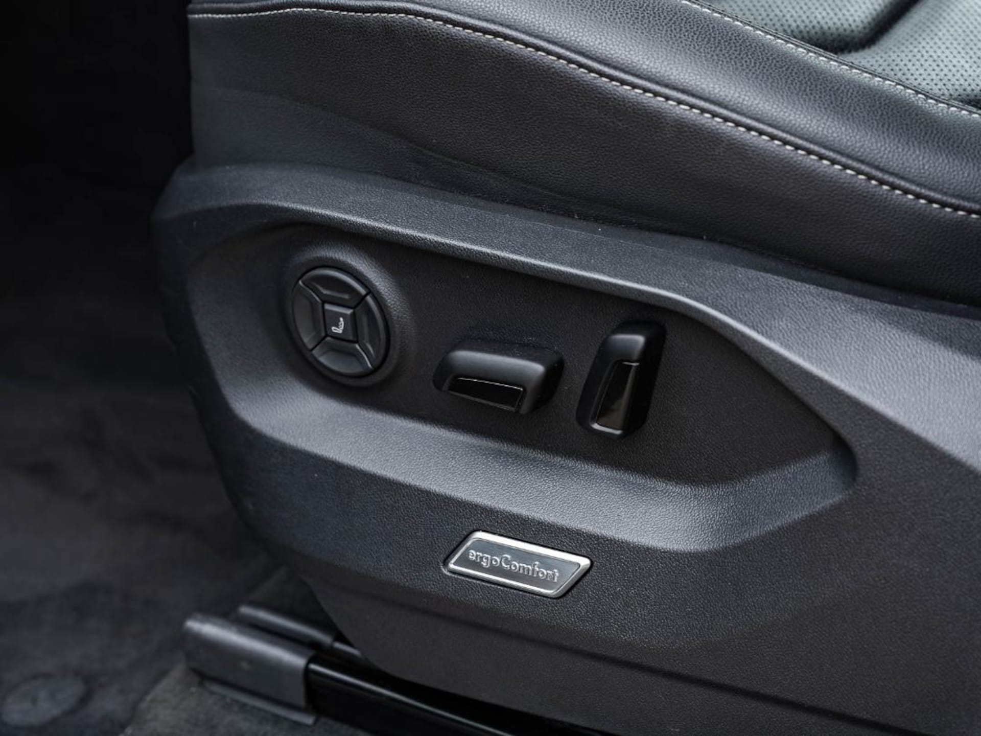 Volkswagen Touareg Basis-Modell