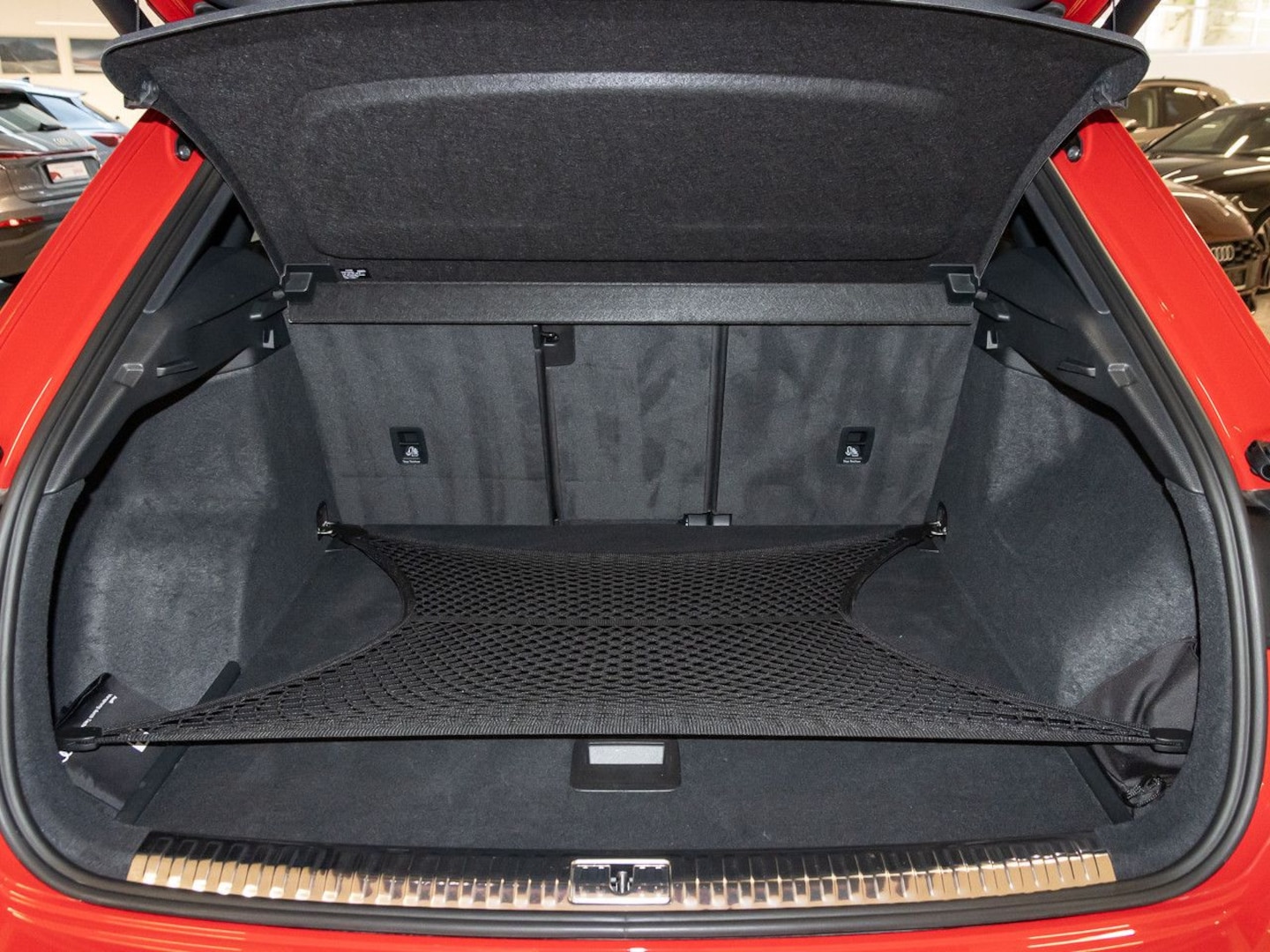 Bild über Audi Q3 TDI 110 kW S tronic - für weitere Informationen kontaktieren Sie den Audi Partner