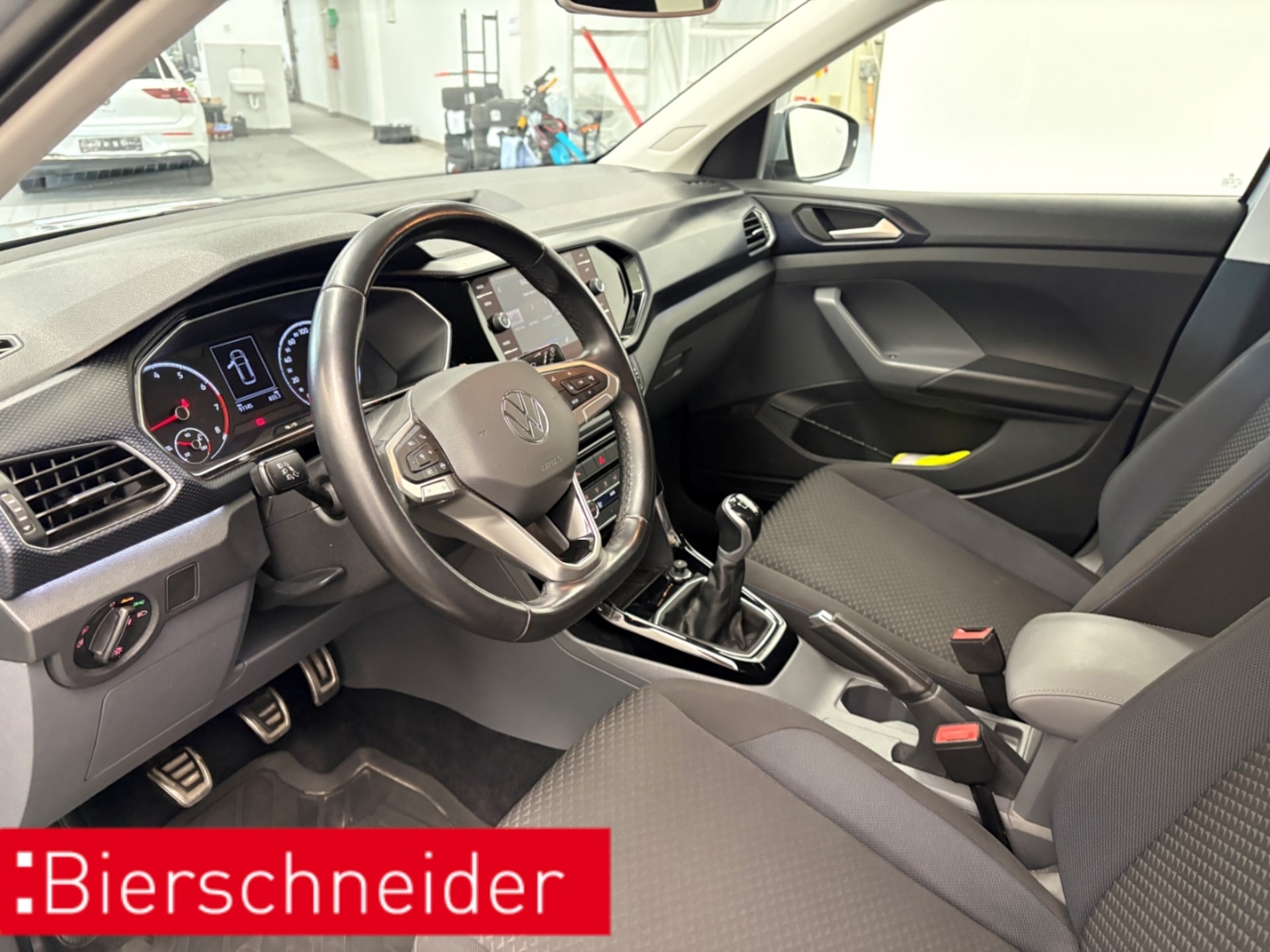 Volkswagen T-Cross United