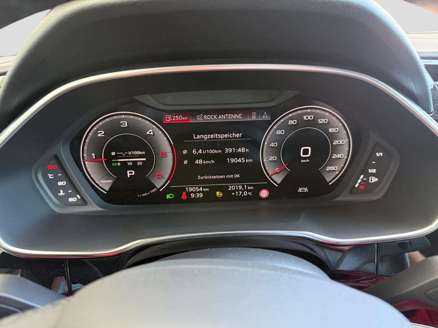 Bild über Audi Q3 35 TDI S tronic - für weitere Informationen kontaktieren Sie den Audi Partner
