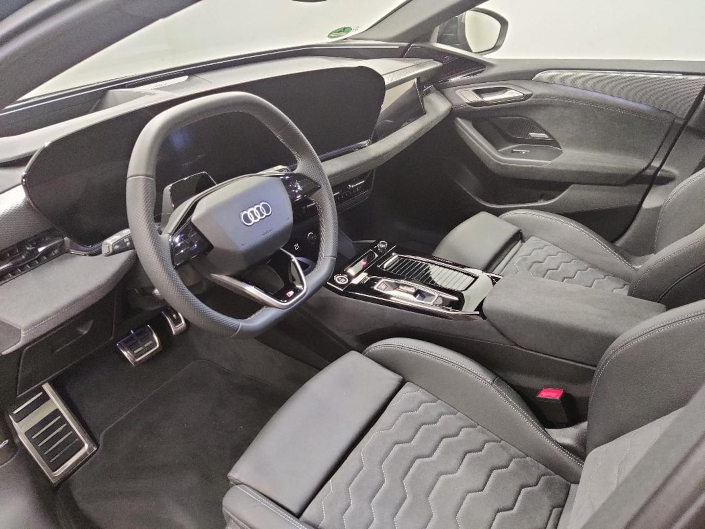 Bild über Audi A6 Avant e-tron S line business e-tron performance 270 kW - für weitere Informationen kontaktieren Sie den Audi Partner