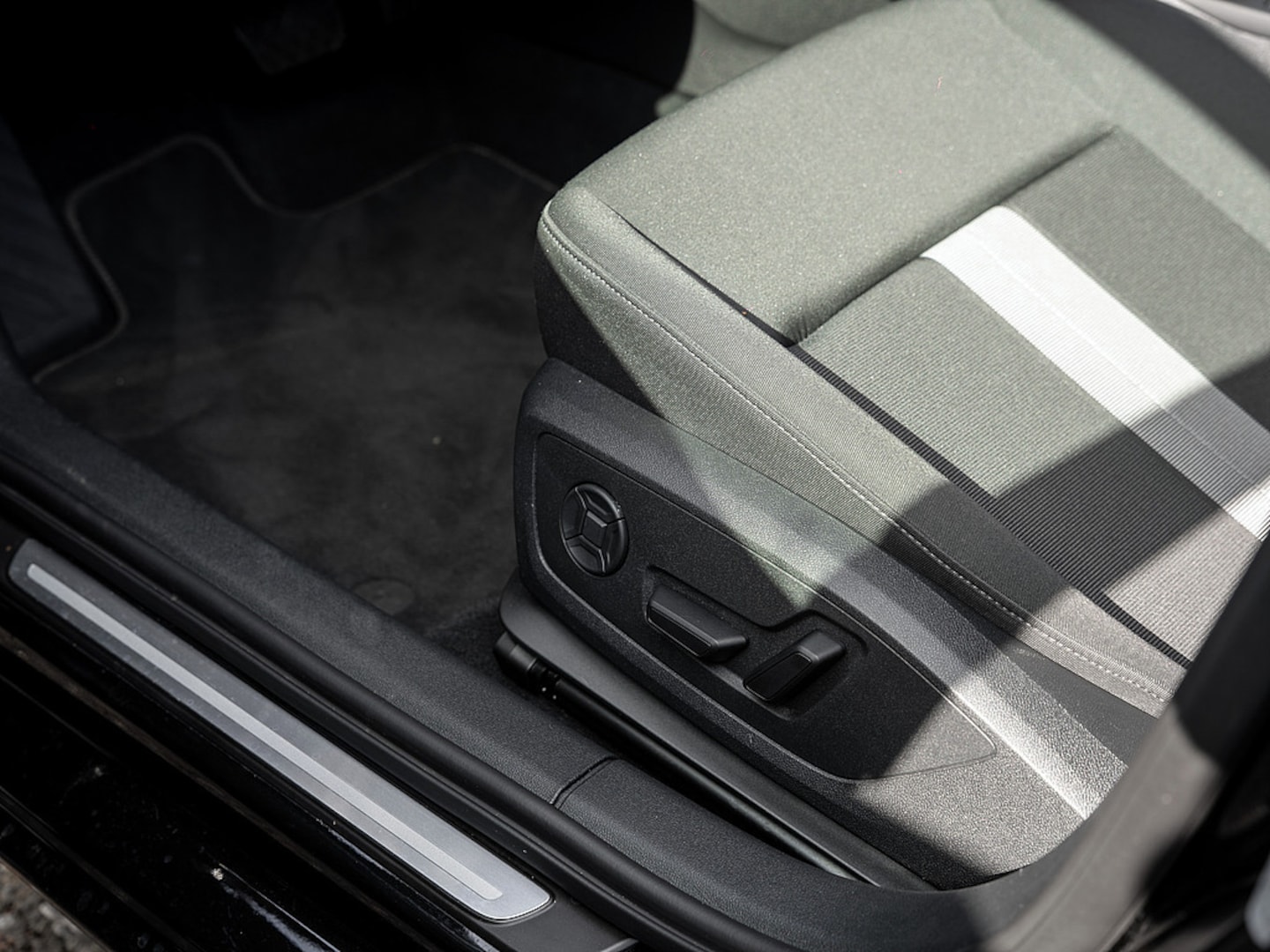 Bild über Audi A3 Sportback 30 TFSI S tronic - für weitere Informationen kontaktieren Sie den Audi Partner