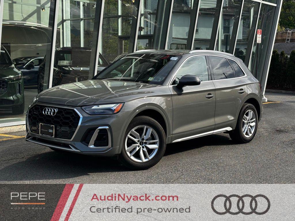 2023 Audi Q5 45 Premium's photo