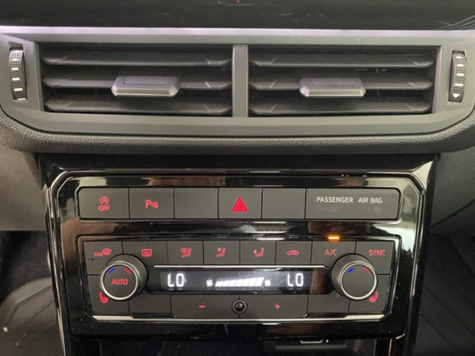 Volkswagen T-Cross Style