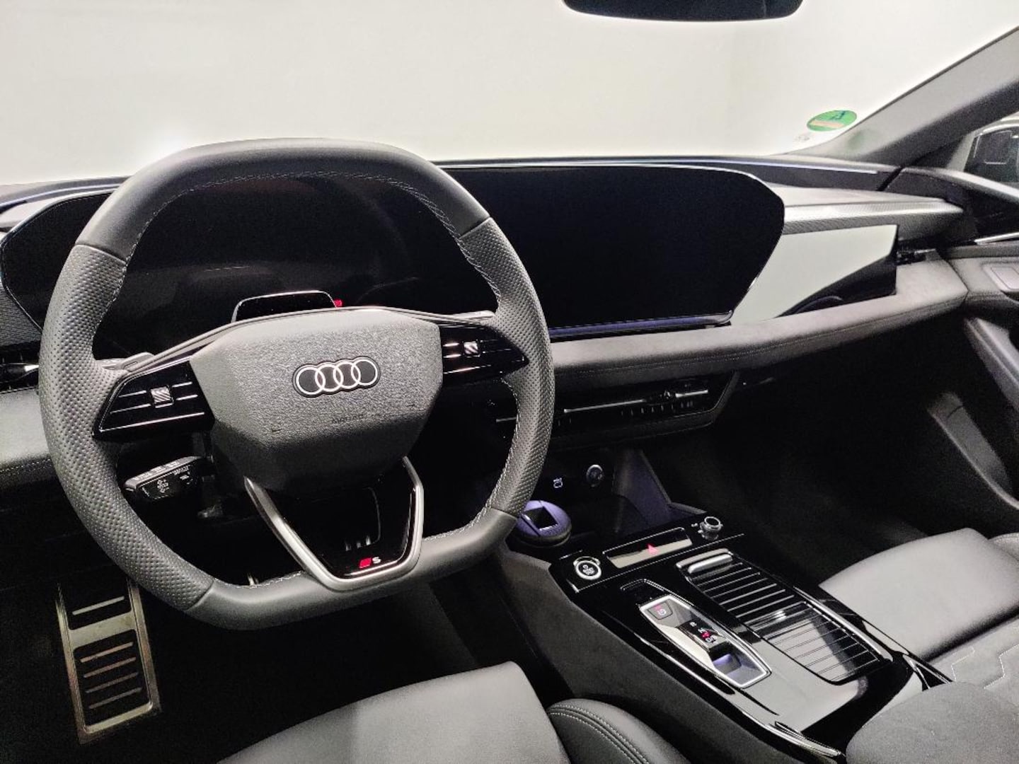 Bild über Audi A6 Avant e-tron S line business e-tron quattro 315 kW - für weitere Informationen kontaktieren Sie den Audi Partner