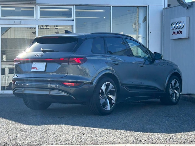 Audi Q6 SUV e-tron quattro advanced for more details contact your dealer