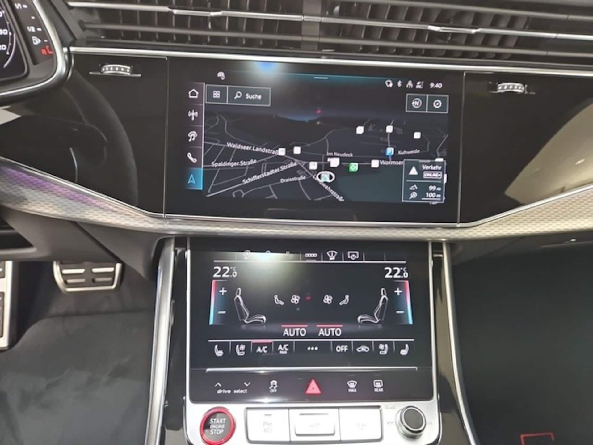 Audi RS Q8 SUV performance