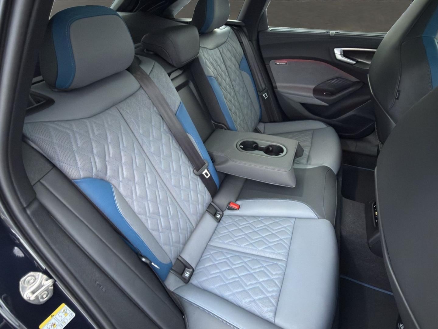 Bild über Audi A5 Avant e-hybrid e-hybrid quattro 270 kW S tronic - für weitere Informationen kontaktieren Sie den Audi Partner
